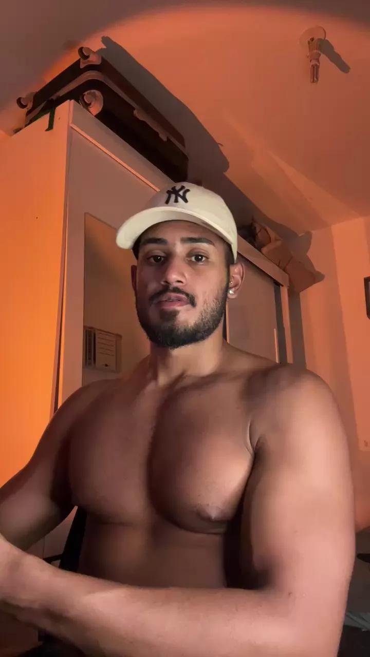 jhefiinho on Cam4 