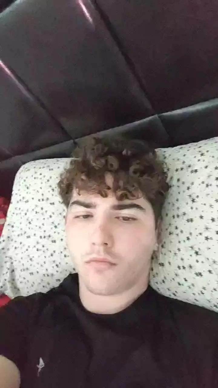 jjhunter07 on Cam4 