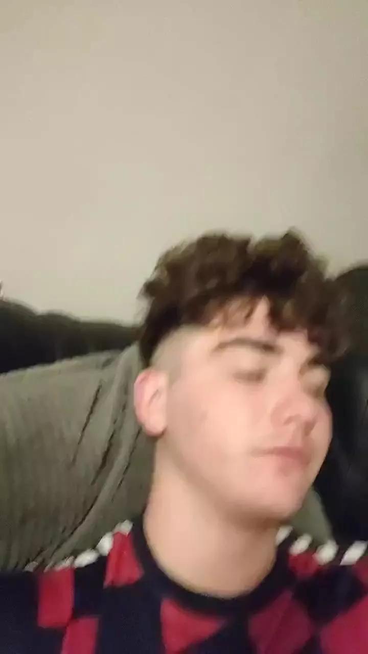 jjhunter07 on Cam4 