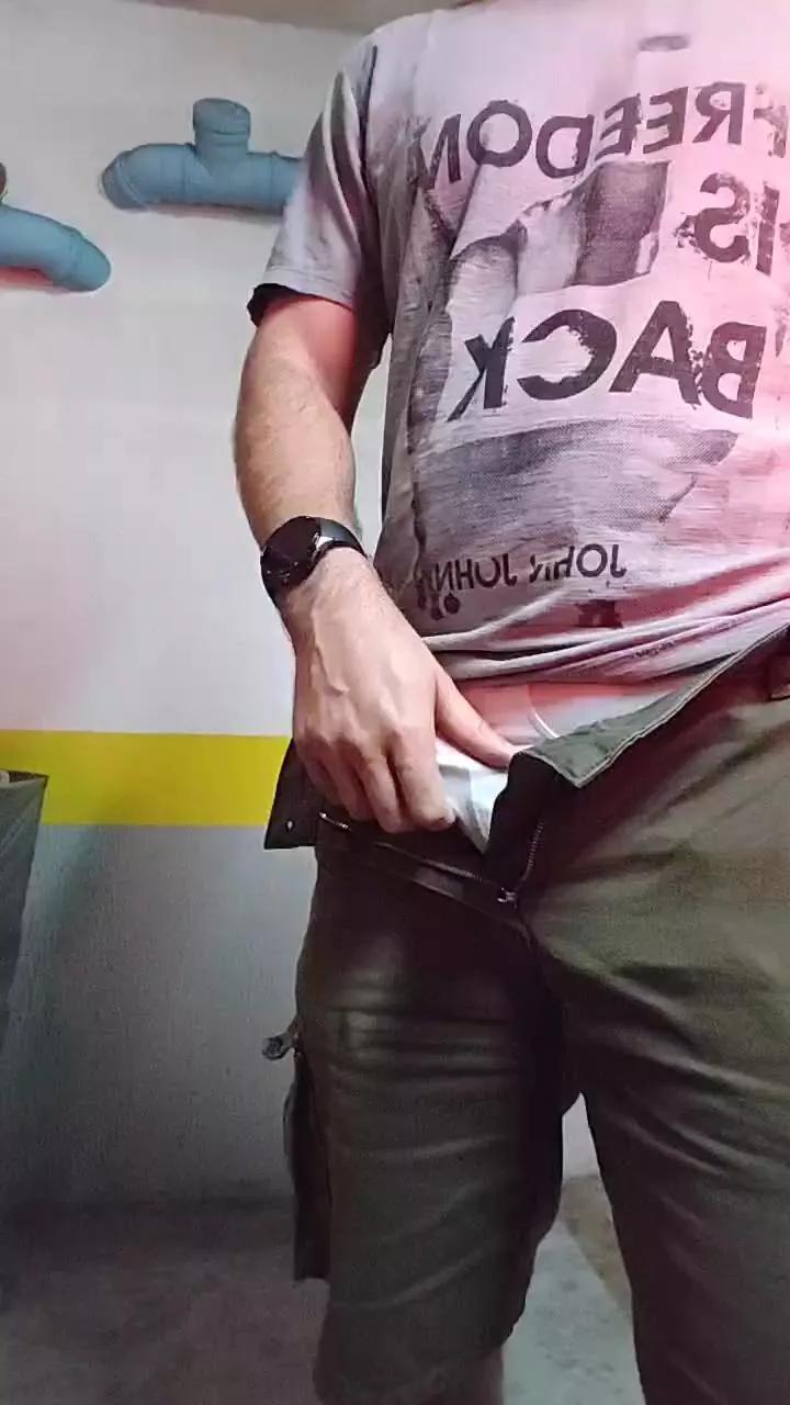 johncockpt on Cam4 