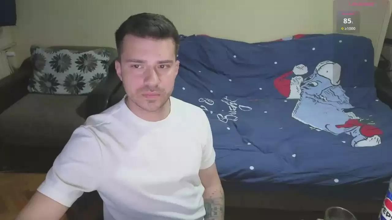 johnnylove22 on Cam4 