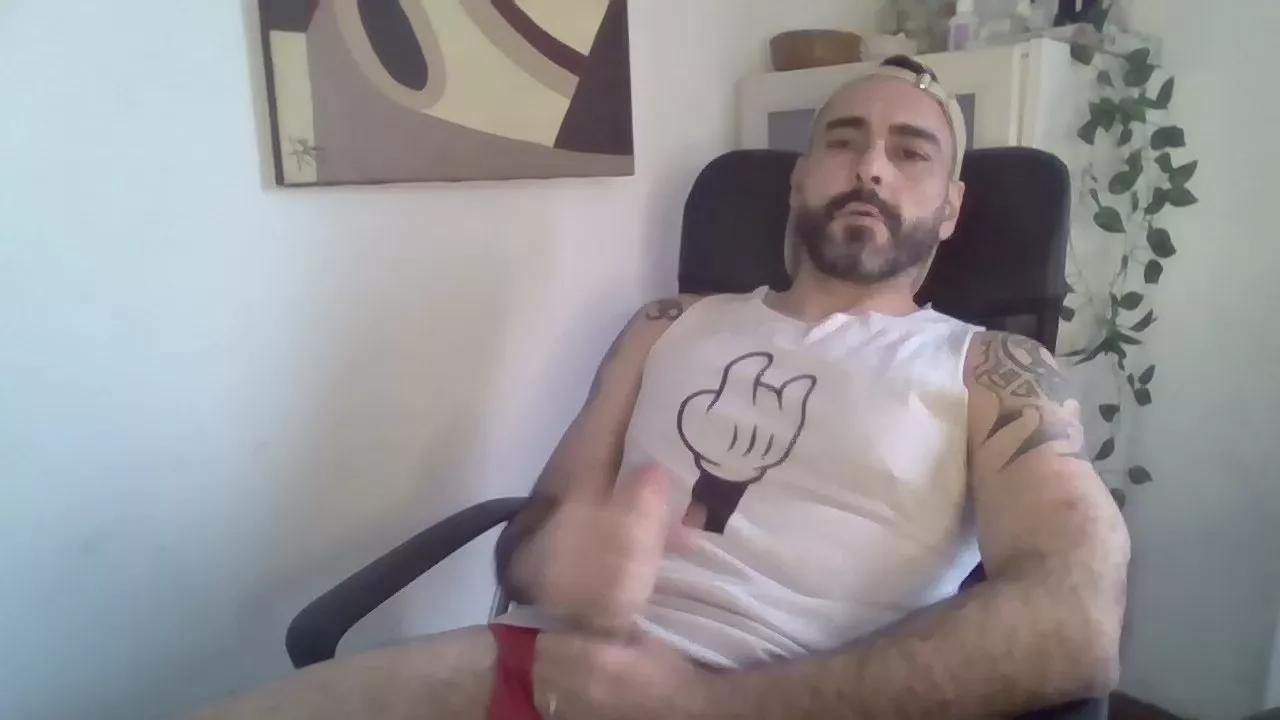 josebanan on Cam4 