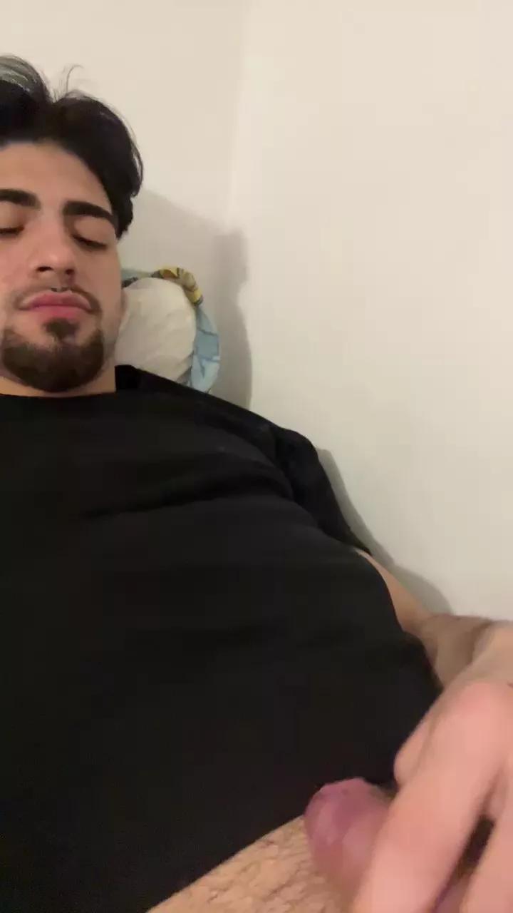 Jovencitobcn21 on Cam4 