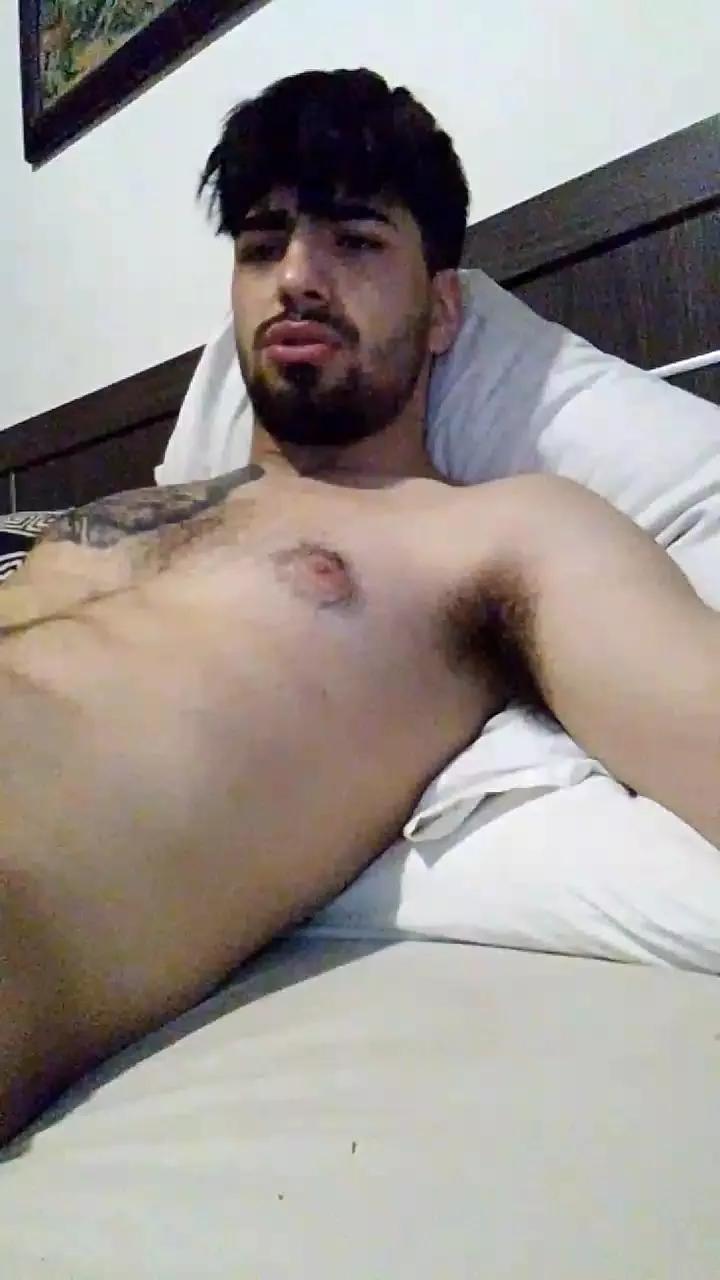 Jovencitobcn21 on Cam4 