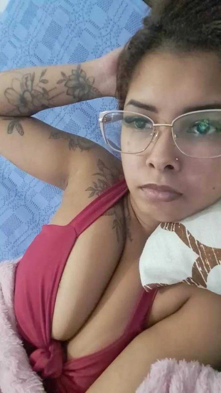 Jujustt on Cam4 
