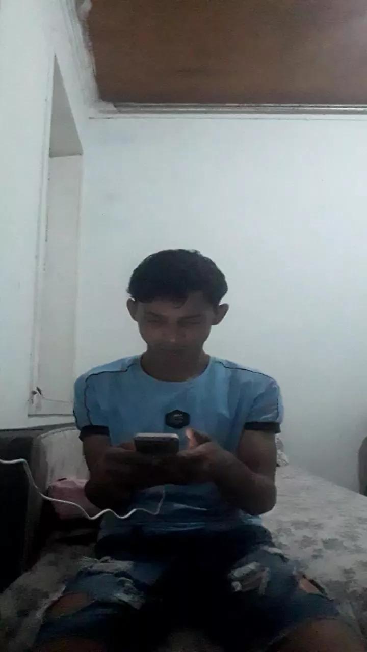Julioassis on Cam4 
