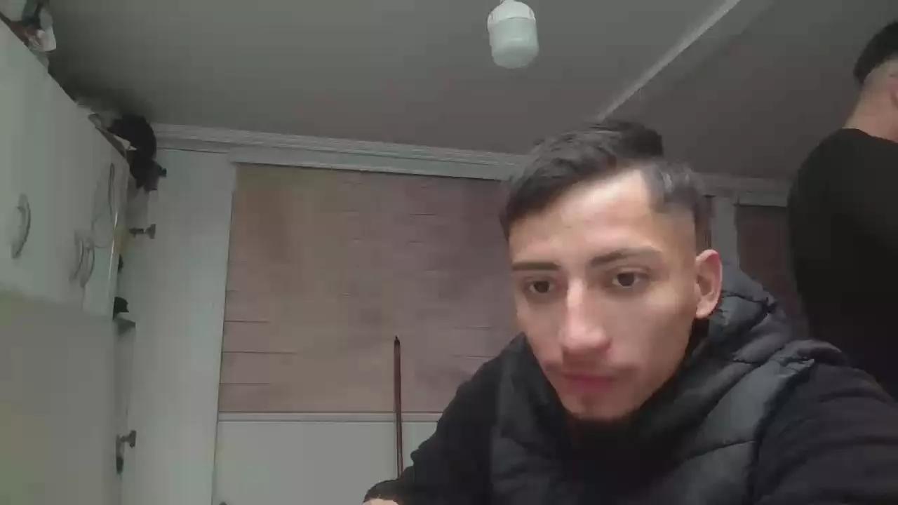 Kaiii_vndre on Cam4 