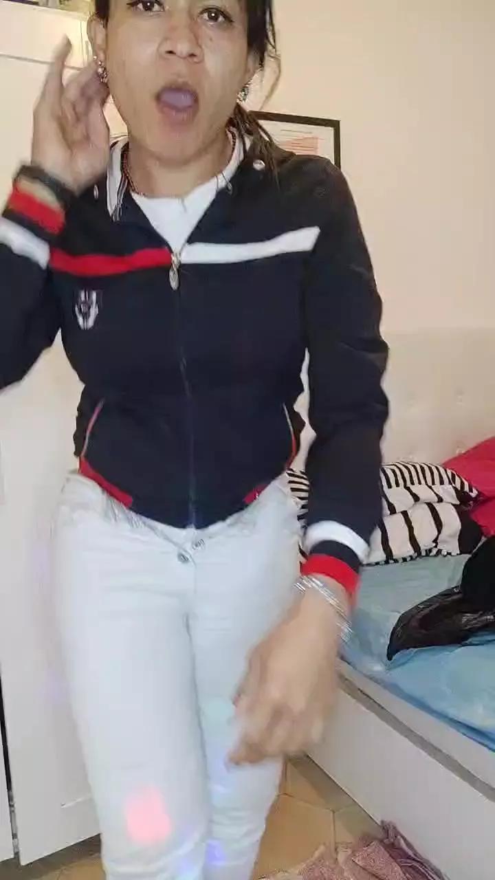 Katalinaaahot on Cam4 