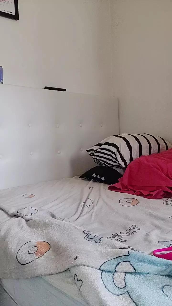 Katalinaaahot on Cam4 