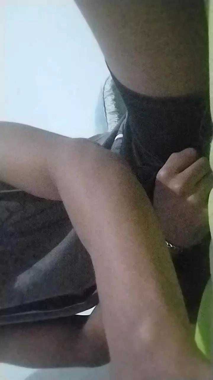 Kayber8 on Cam4 
