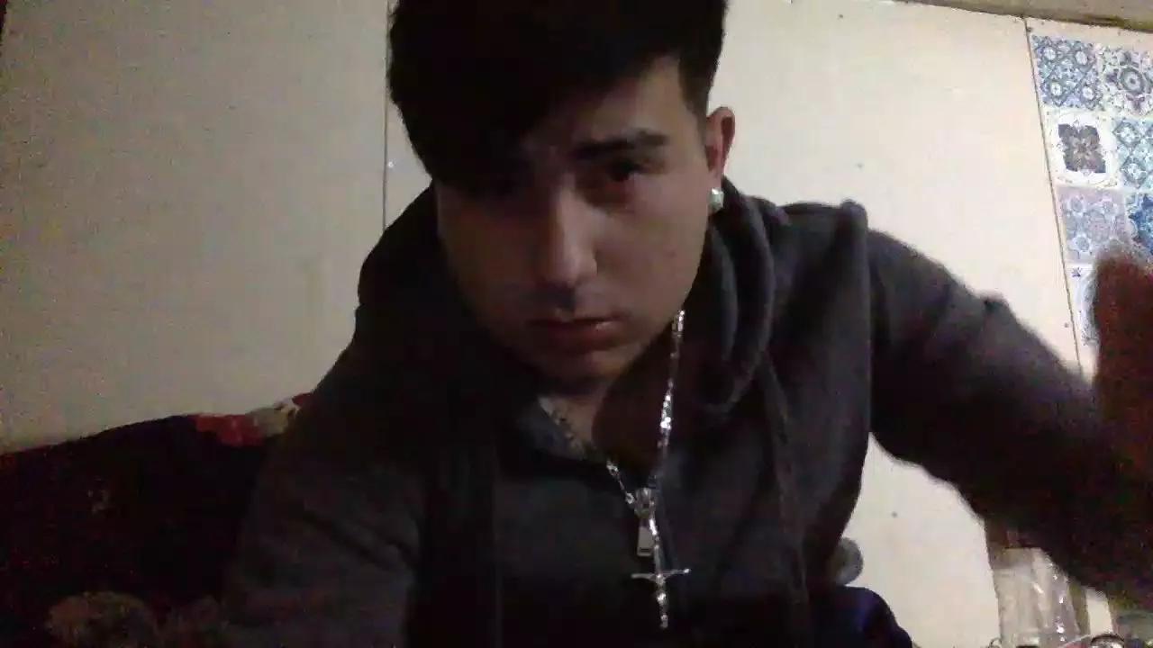 kevinhott19 on Cam4 