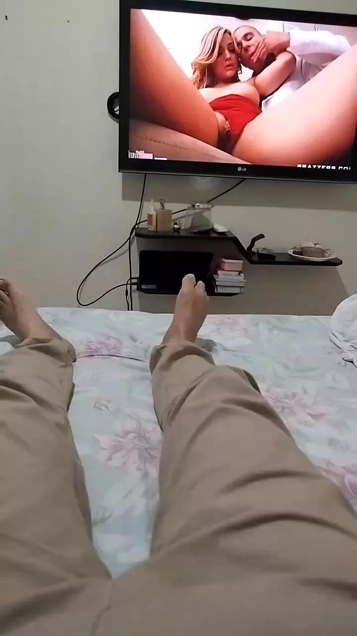 killabeeX on Cam4 