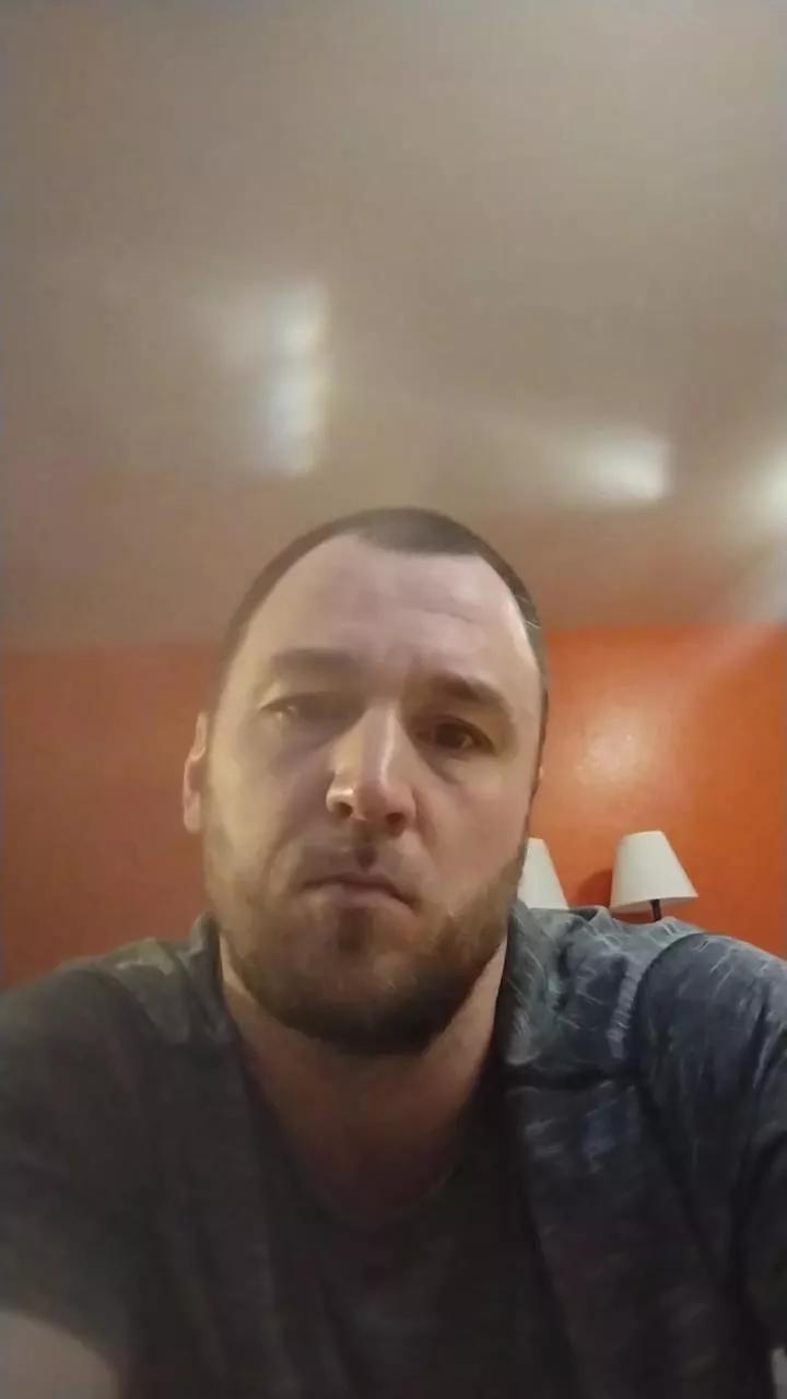kingMaxxxClouds on Cam4 