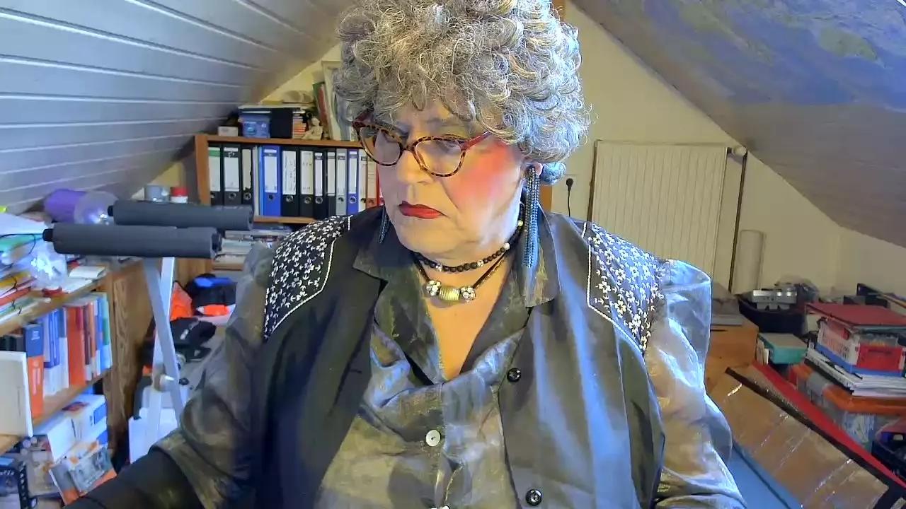 kittelhure on Cam4 