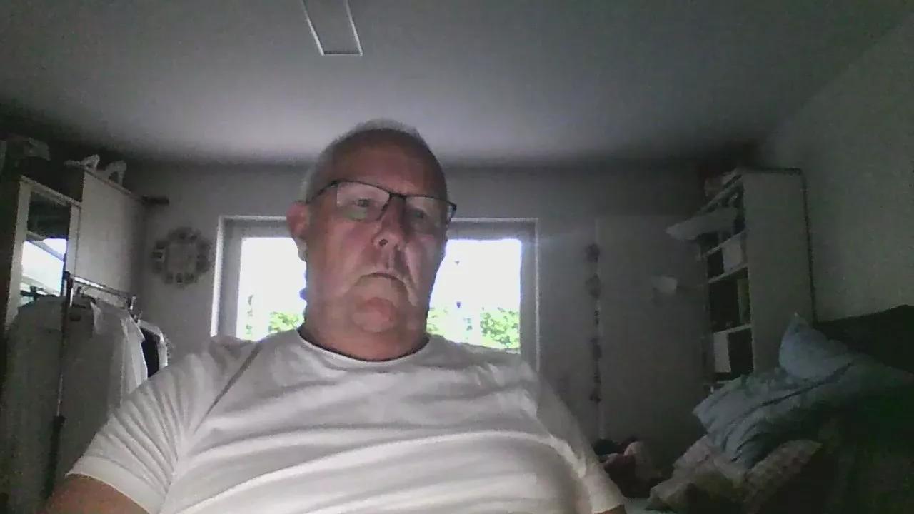 klaus4457 on Cam4 