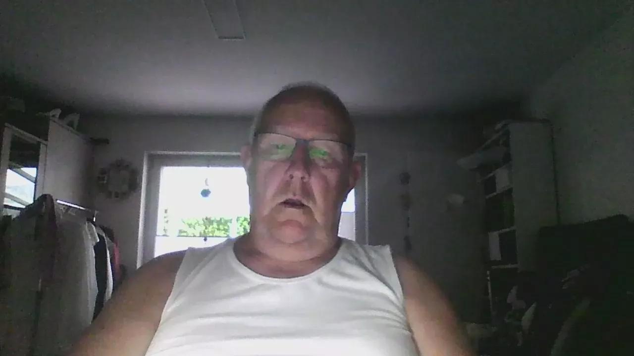 klaus4457 on Cam4 