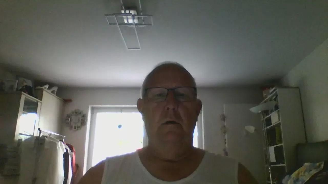 klaus4457 on Cam4 