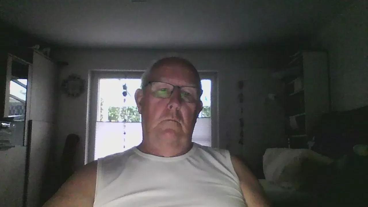 klaus4457 on Cam4 