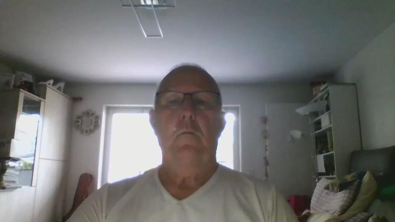 klaus4457 on Cam4 