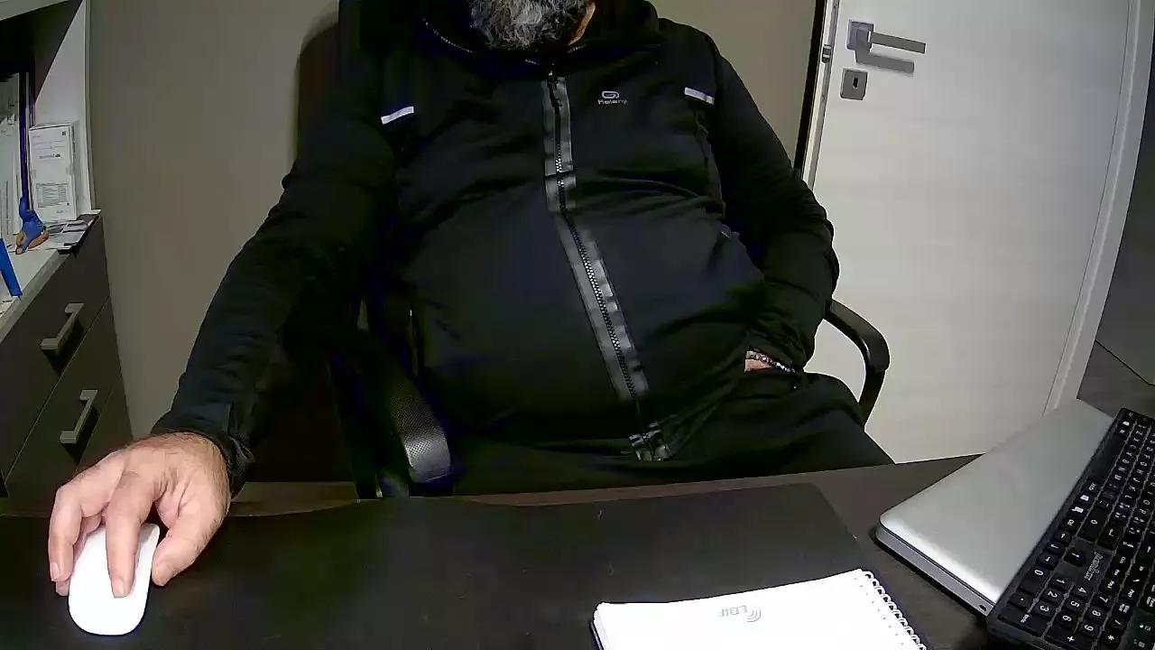 kuros1967 on Cam4 