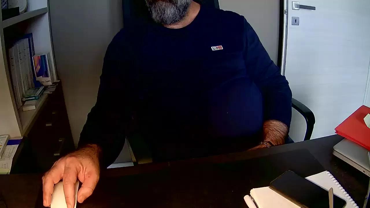 kuros1967 on Cam4 