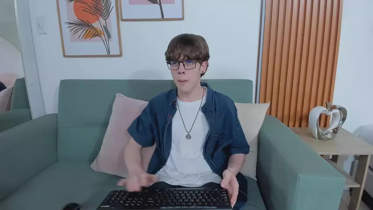 KyleDusk on Cam4 