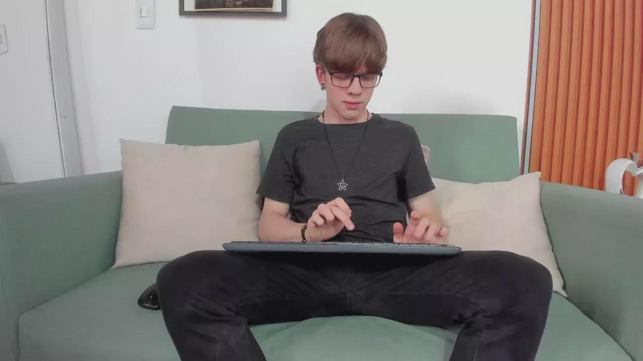 KyleDusk on Cam4 