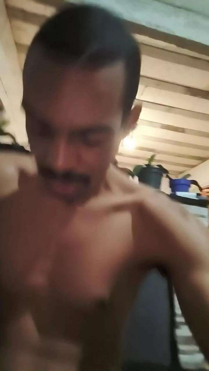 LaTrel021 on Cam4 