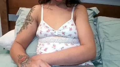 LavenderSkies on Cam4 