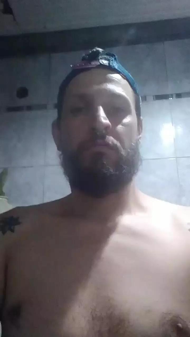 Leo2253 on Cam4 