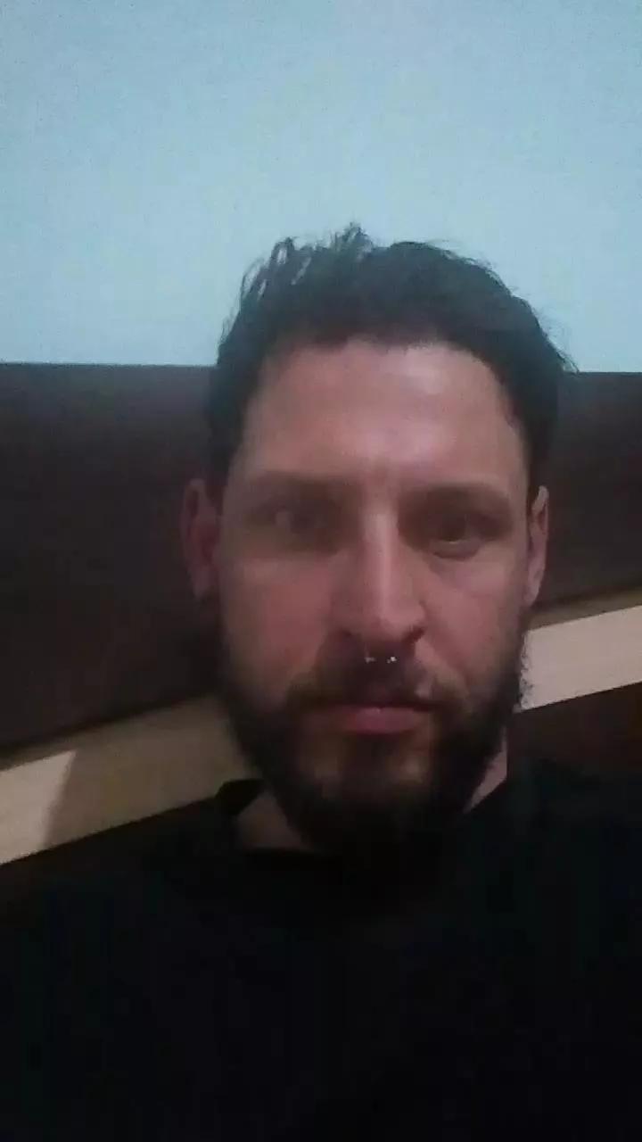 Leo2253 on Cam4 