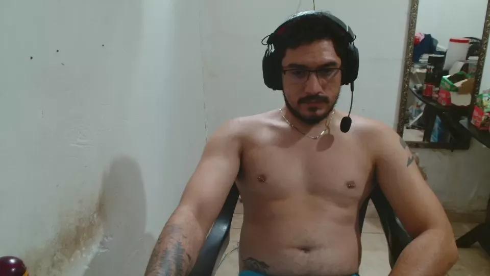 leonino231 on Cam4 