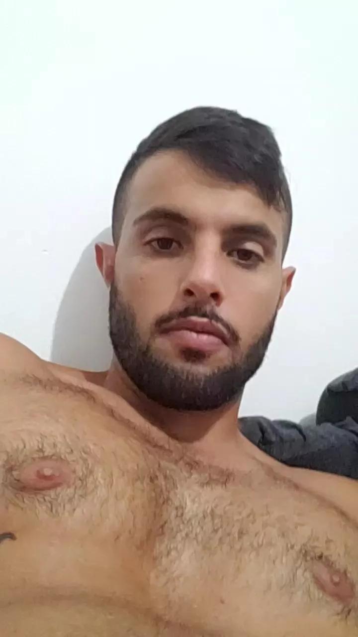 Levi_Henrique on Cam4 