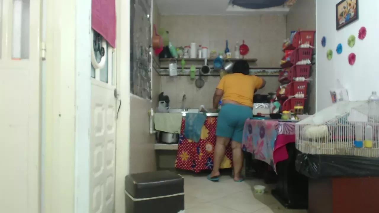 lili_latina on Cam4 
