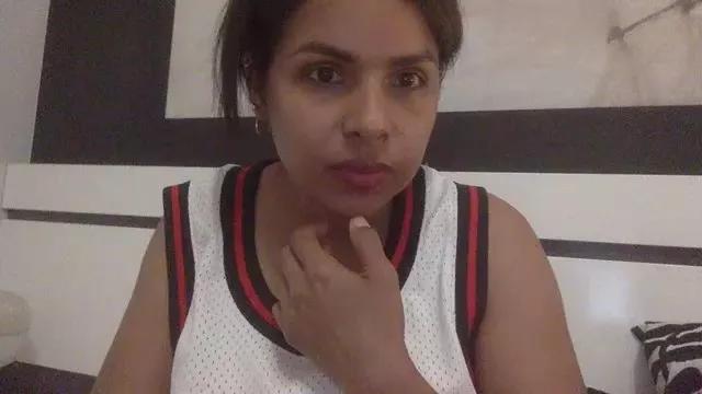 lindasweet25 on Cam4 