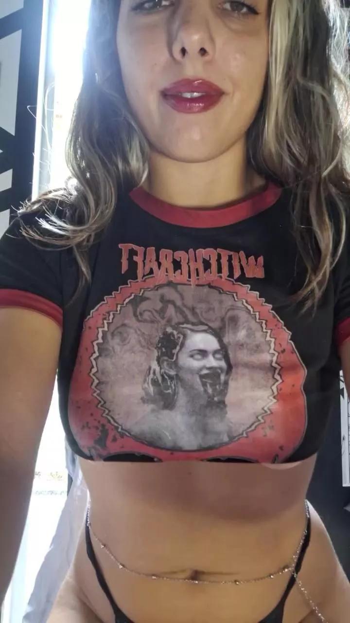 LizzieBlack on Cam4 
