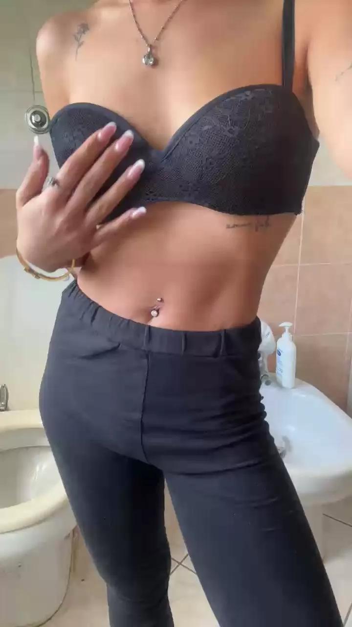 Lorella345 on Cam4 