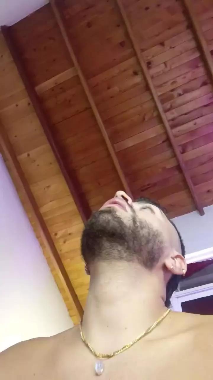 los_Juanes on Cam4 