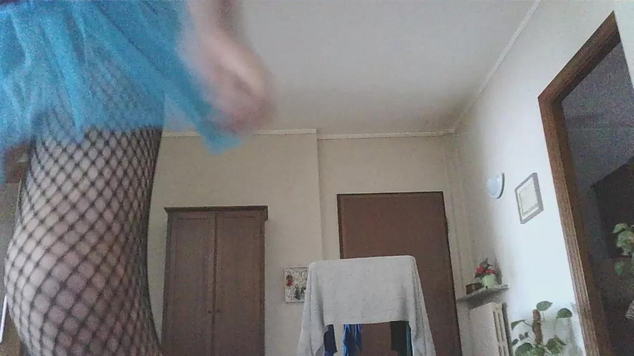 lucaa72 on Cam4 