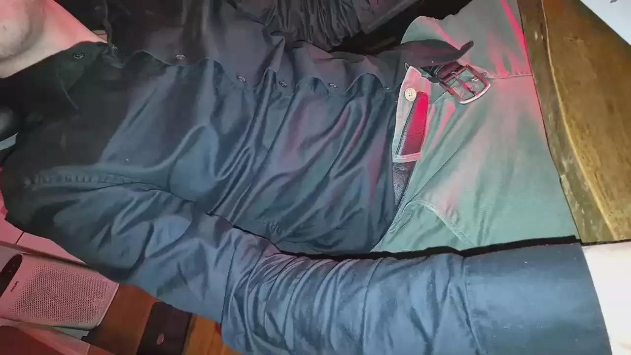 LuckyBong on Cam4 