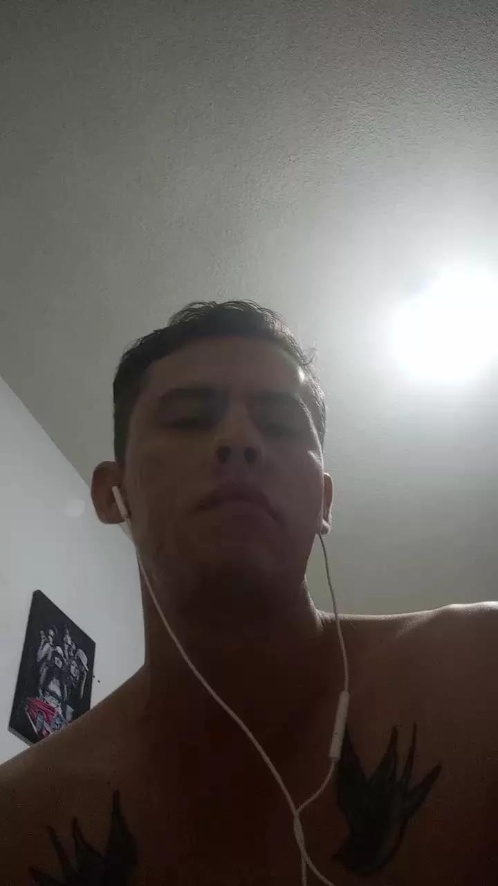 LuigiHL on Cam4 