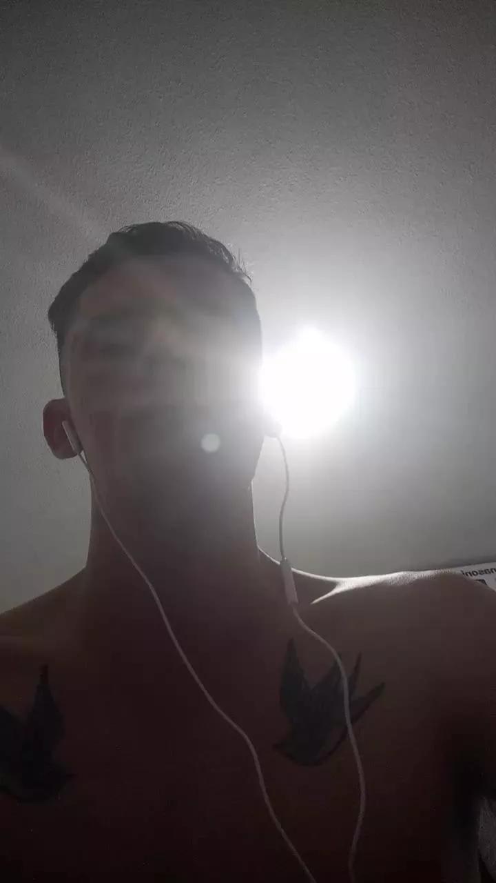 LuigiHL on Cam4 