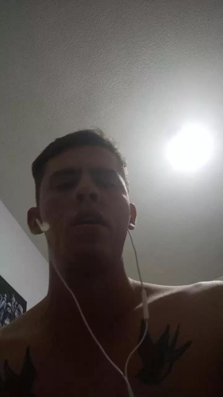 LuigiHL on Cam4 
