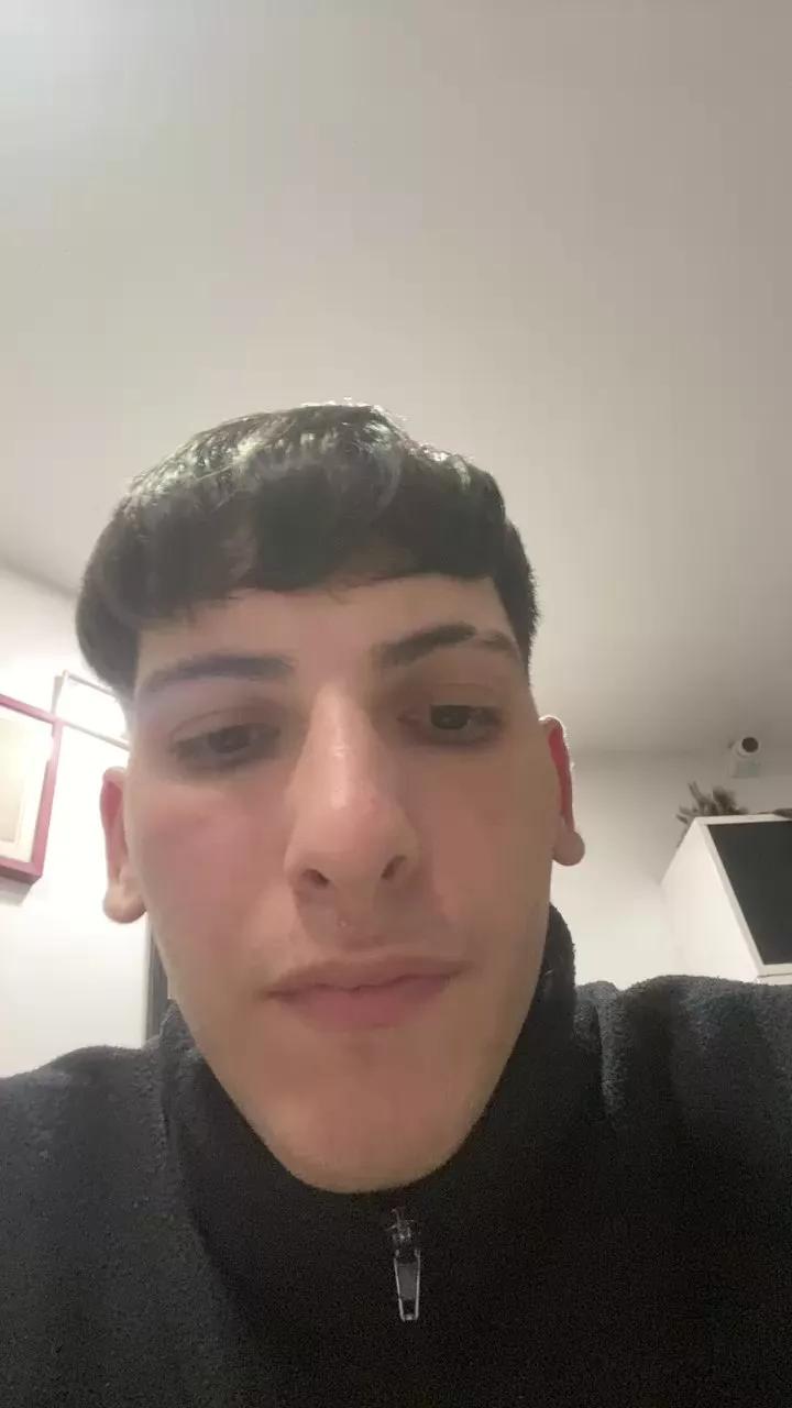 Lukasmaster1 on Cam4 