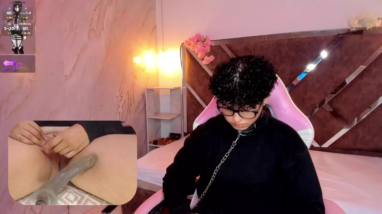 Luke_bear on Cam4 