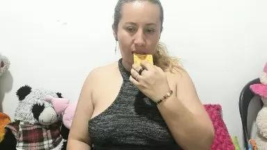 Luna_Fantasstic on Cam4 