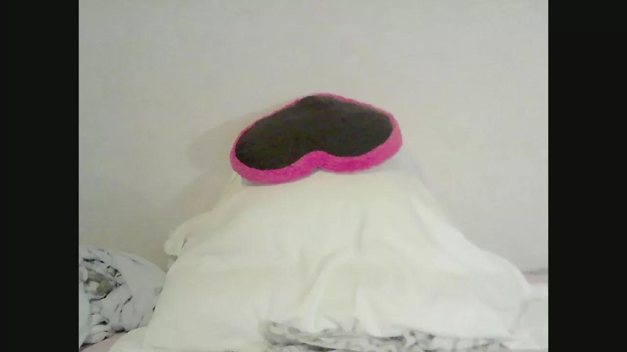 LustySandy on Cam4 