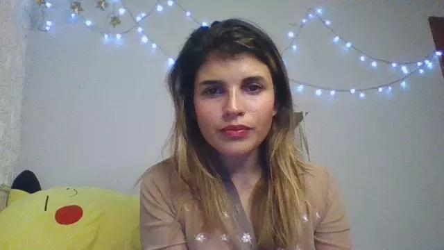 LuzyCalor on Cam4 