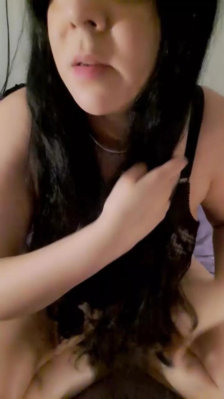Lynfinity24 on Cam4 
