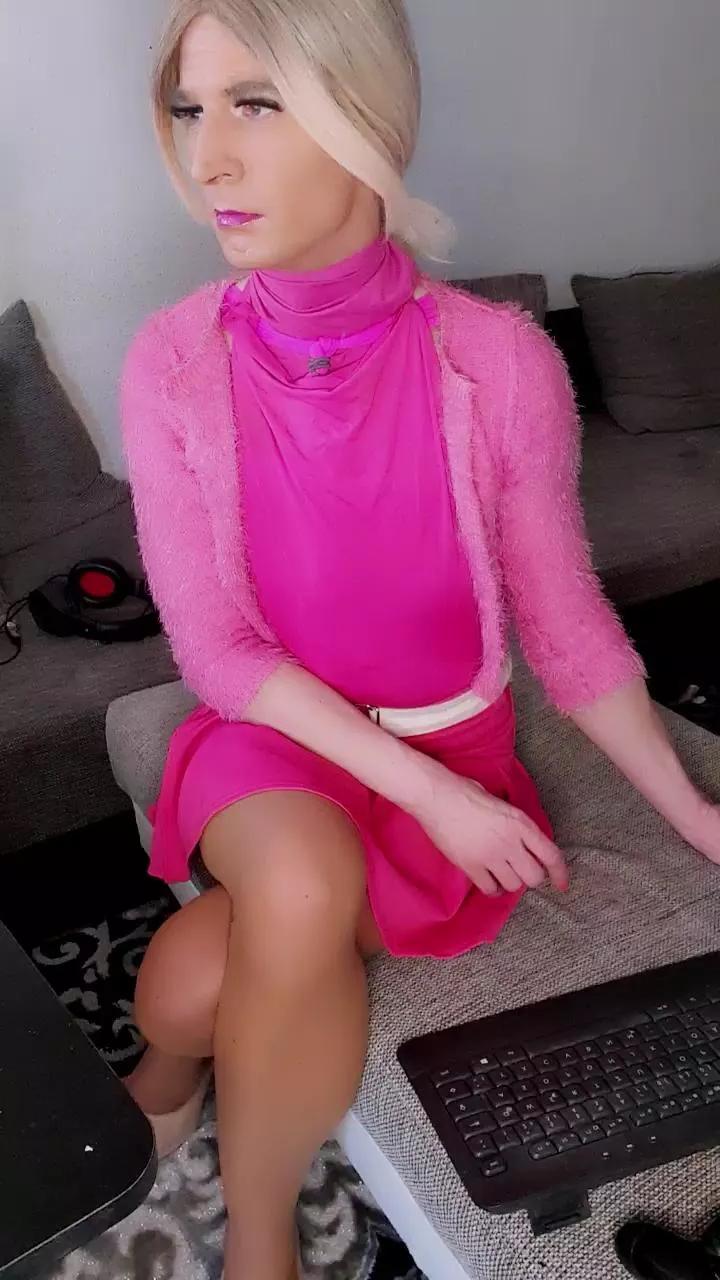 Madlen99085 on Cam4 